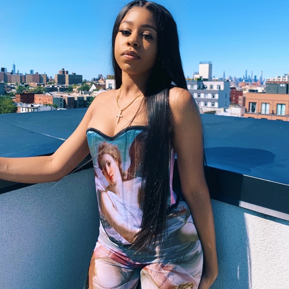 Alejandro Collection - Picture 2 of 3